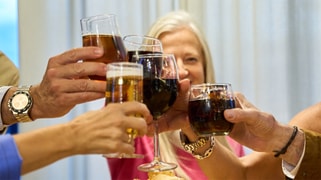 Webbinarium 4 november: Alkohol och cancer - Hur hänger det ihop?