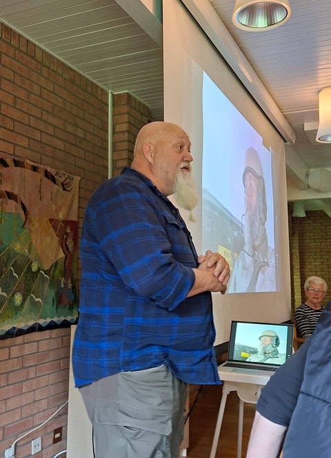 ”Utlandstjänst" Mikael Persson, Revinge berättar om sina erfarenheter från ett konfliktområde. Föredrag av Mikael Persson, Revinge