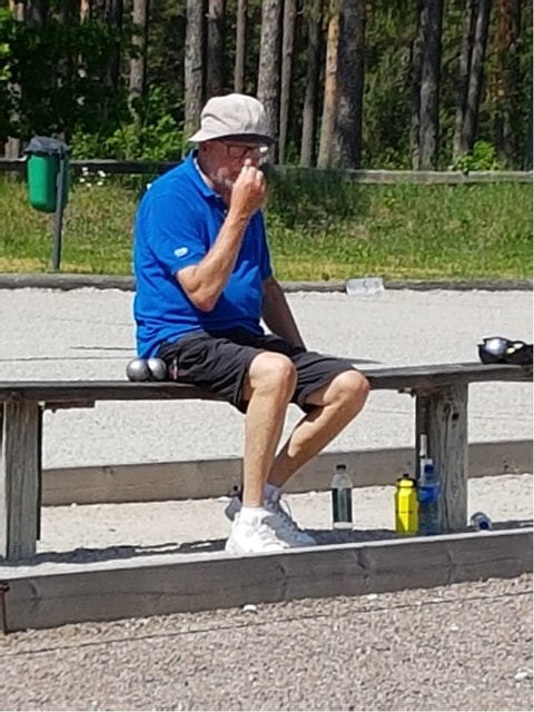 271695