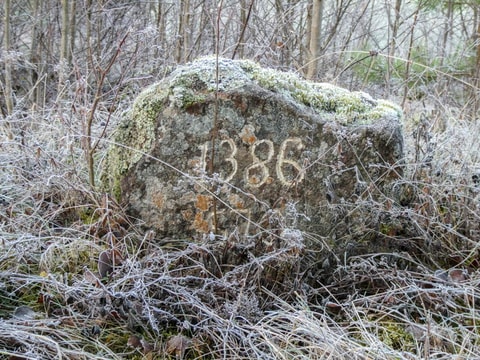 552679