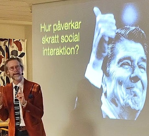Skratt socialt.jpg