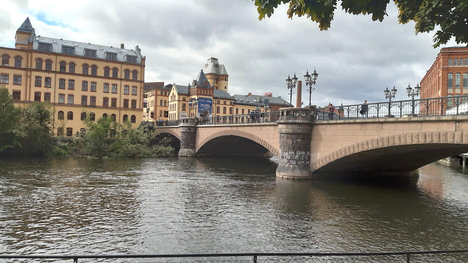 Bergsbron över Motala ström