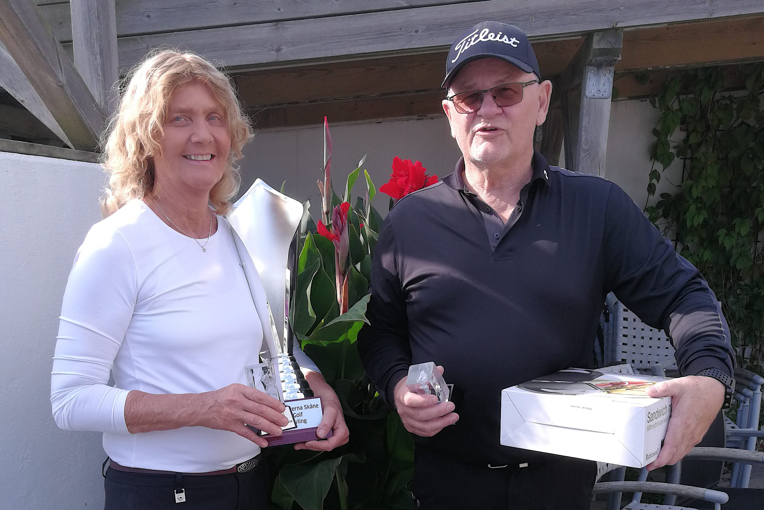 DM-mästare i Pargolf, Karen Kiil och Uno Andersson.
