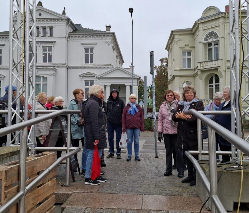 I väntan på båtturen på sjön i Schwerin....