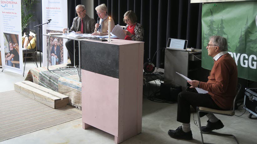 Presidiet lett av Christina Pettersson med bisittare Carl Gustaf Lundström och sekreterare Annika Gunnarsson samt Hans Nilsson, valberedningens ordförande