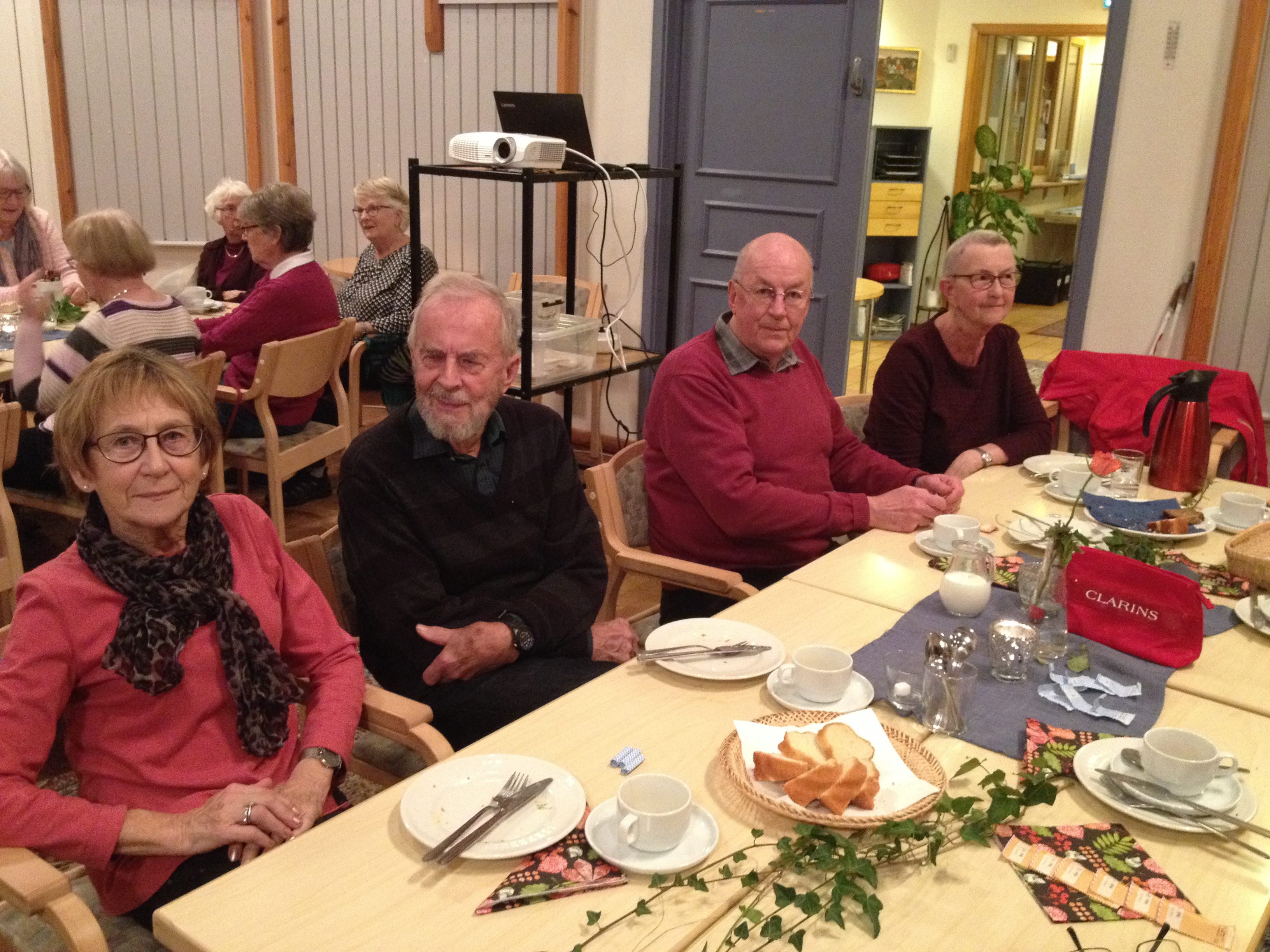 värdgruppen: fr v Agneta o Stig Örngren, Kent och Margareta Johansson