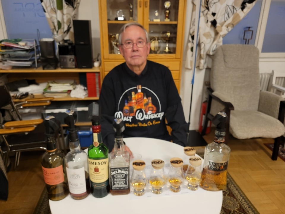 Lennarts whiskyprovning.jpeg